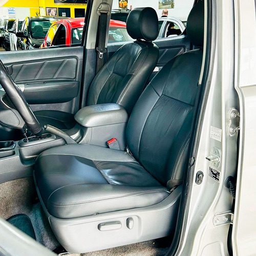 Toyota Hilux 2.7 SRV 4X4 CD 16V