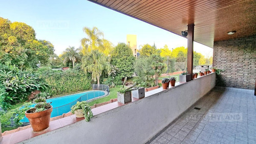 Imagen 23 de 30 de Casa Chalet Clásico En Venta Con Pileta En San Isidro- Las Lomas-jockey