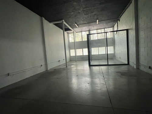 Renta Bodega 1,201 M²- Lago Texcoco, Col. Anáhuac, Miguel Hidalgo Cdmx -