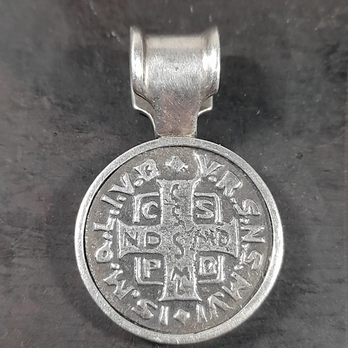 Imagem 1 de 5 de Medalha Pingente São Bento Em Prata, Antigo 2,3 Cm, 7 Gramas