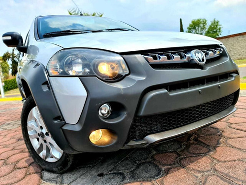 Imagen 6 de 15 de Dodge Ram 700 Adventure 2016