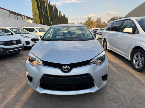Toyota Corolla 1.8 Base At