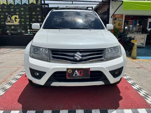 Suzuki Grand Vitara SZ 2.4 MT 4X2