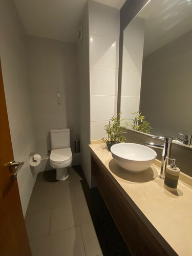 Amplio Departamento, Gran Conectividad A Costanera Norte