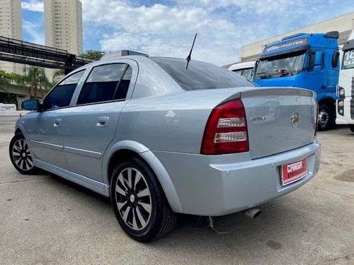 Gm Astra Sedan Advantage 2.0 C/ar = Passat Azera Civic
