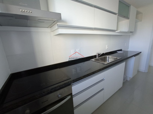 Apartamento En Zona Brava * 3 Dormitorios- Ref: 5358