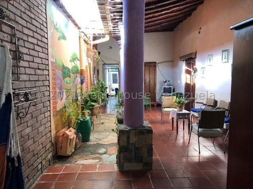 Imagen 13 de 18 de Casa Comercial Centro Barquisimeto, Todos Los Servicios, Excelente Ubicación, Para Uso Comercial O Residencia. Inf. 0424-5620928 Flex 22-11804 Z25