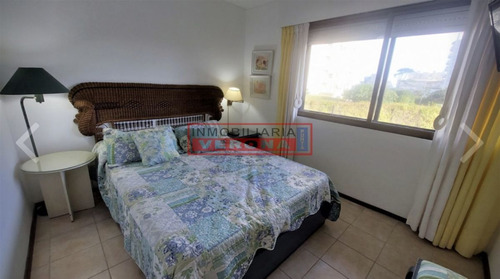 Imagen 13 de 25 de Venta De Apartamento 3 Dormitorios En Playa Mansa, Punta Del Este