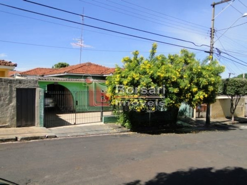 Imagem 1 de 6 de Venda De Casas / Padrão Na Cidade De Araraquara 1693
