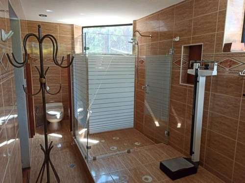 Imagen 17 de 19 de Casa En Venta En Urb. Colinas De Guataparo Valencia Cod: Lemc-401
