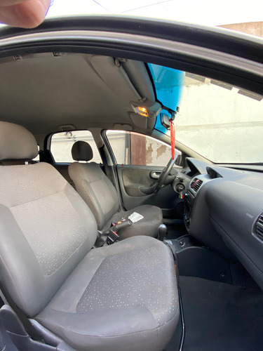 Chevrolet Corsa 1.8 Gl Aa Dh 5P Automatico