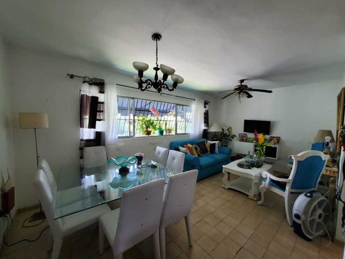 Imagen 2 de 30 de Venta De Apartamento Clásico En Evaristo Morales
