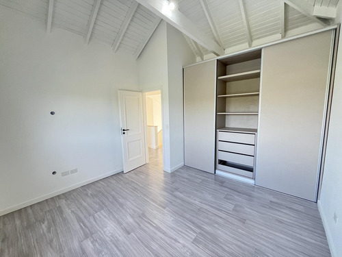 Casa En Venta Con Renta A La Laguna En Glorietas | Nordelta