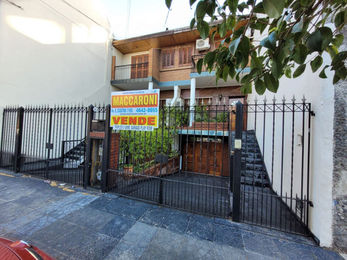 Casa En Venta En Liniers Residencial