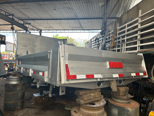 Caçamba Basculante 3m Abertura Lateral Caminhão 3/4