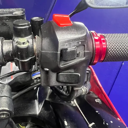 Yamaha R15 2016