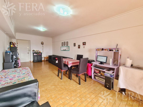 Imagen 3 de 10 de Venta De Departamento De 3 Ambientes Con Balcón En Wilde (28074)