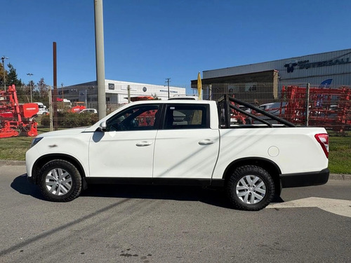 Ssangyong Grand Musso 2.2 4x4 Mt