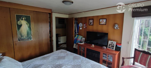 Casa En Venta De 6 Dorm. En Concepción