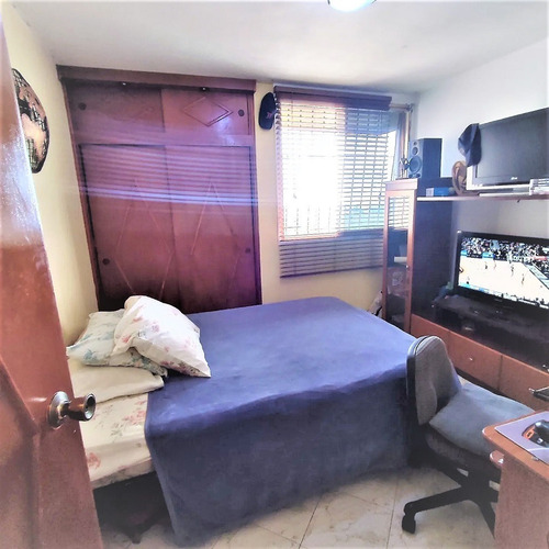 Imagen 8 de 12 de Venta De Lindo Apartamento En L Rosaleda