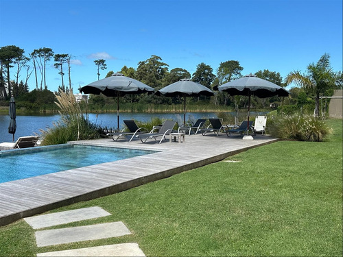 Apartamento De 1 Dormitorio En Parque Miramar