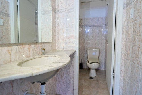 Venta Edificio Ciudad Vieja Con Gran Potencial