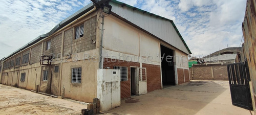 Galpónes Comercial En Venta En Zona Industrial 2 Barquisimeto Lara -- %%m-c-t%% Cod. 23 Guion 2 1 9 7 9