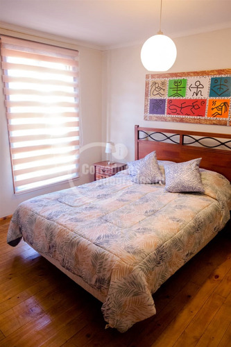 Local Comercial En Venta En Valparaíso, Hostal Restobar