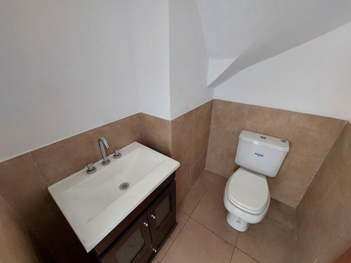 Duplex Con Cochera En Alquiler En Ramos Mejia