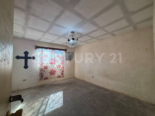 Casa En Venta En Colonia Revolución