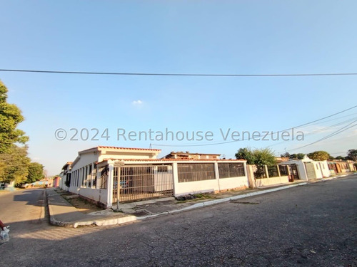 Ecelente Casa Ubicada En Una De Las Mejores Zonas De Naguanagua