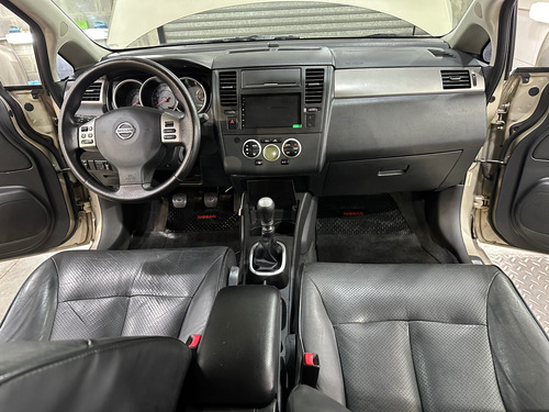 Nissan Tiida 1.8 Tekna