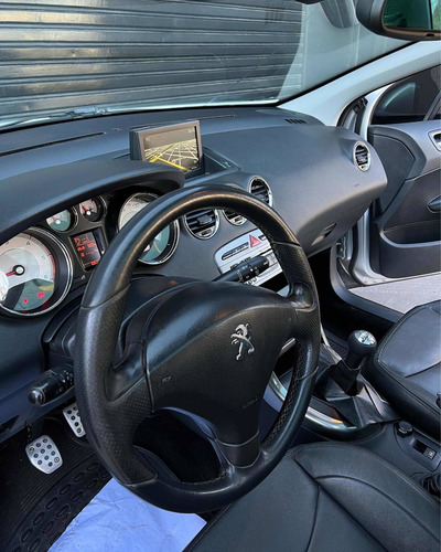 Imagen 7 de 12 de Peugeot 308 2015 1.6 Feline Hdi 115cv