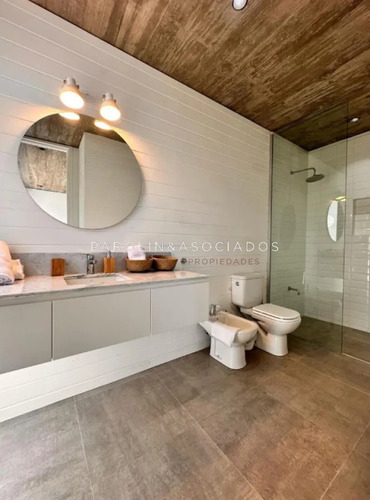 Casa En Venta De 4 Dormitorios En Club Del Mar, José Ignacio