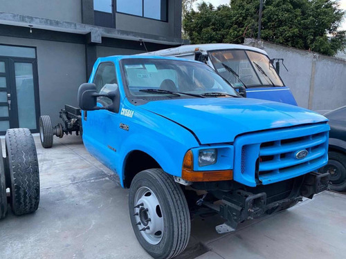 Camioneta Ford 450 Año 2003