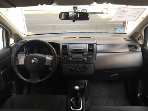 Imagen 7 de 15 de Nissan Tiida 2016 4p Sedán Sense L4/1.8 Man
