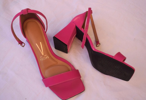 Sandalias Fucsia Taco Cuadradro 7cm 37/38 Vizzano 