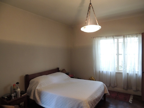 Imagem 20 de 30 de Casa Térrea Com Amplo Jardim. - Reo253991