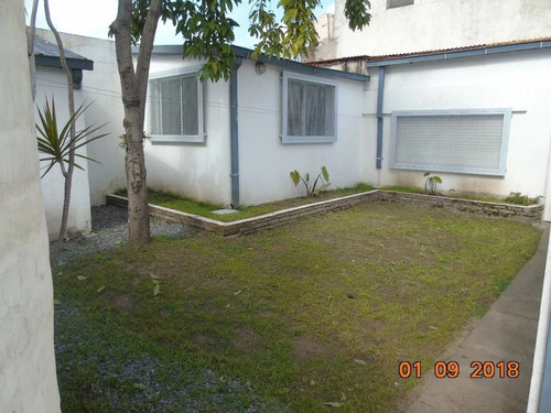 Excelente Propiedad Para Aprovechar! 3 Amb Zona Loma Hermosa