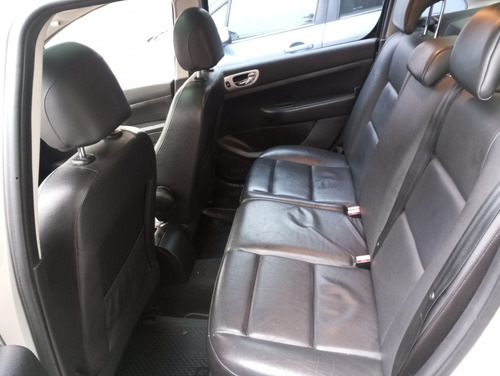 Peugeot 307 2.0 Sedan Xs Premium Tip 143cv
