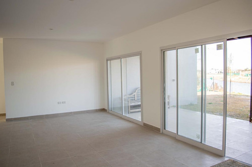 Imagen 3 de 16 de Casa A Estrenar En El Barrio El Ensueño. Ingeniero Maschwitz