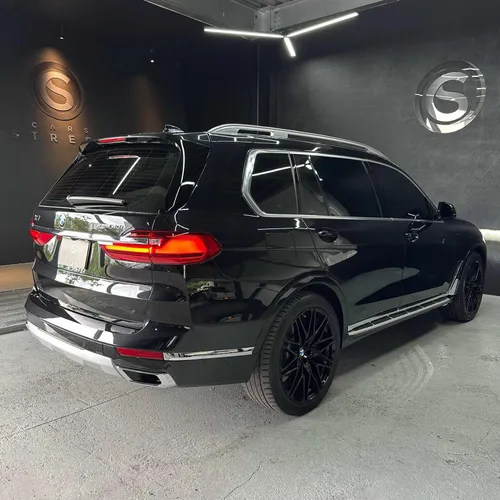 BMW X7 3.0 Xdrive 40i Pure Excelence