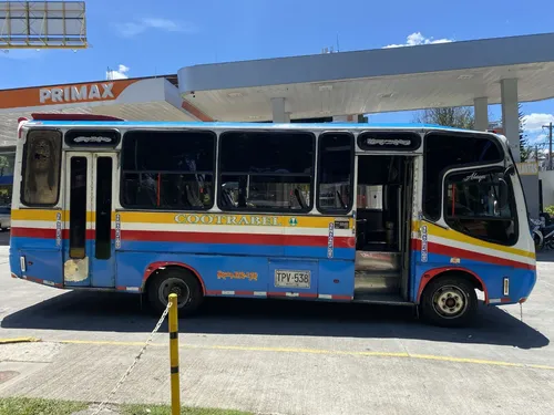 Buseta Agrale Ma 8.5tca Plus E 30 Pasajeros 2006