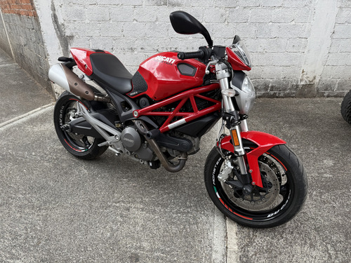 Ducati Monster 696 2014