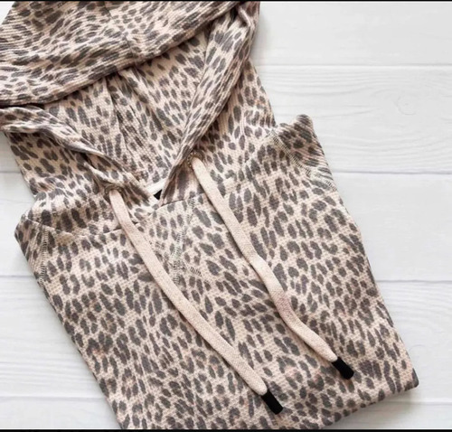 Buzo Mini Leopardo St. Marie Beige Talle Único 