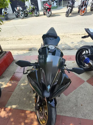 Yamaha R6r 2009