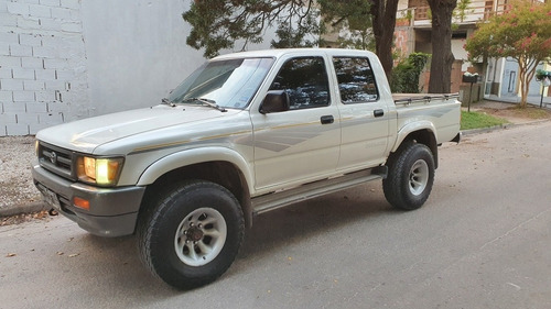 Toyota Hilux 1999 2.8 D/cab 4x4 D Dlx