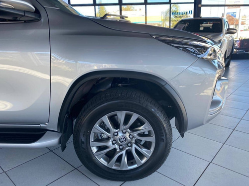 Imagem 13 de 13 de Toyota Hilux Sw4 2.8 D-4d Turbo Diesel Srx 7l 4x4