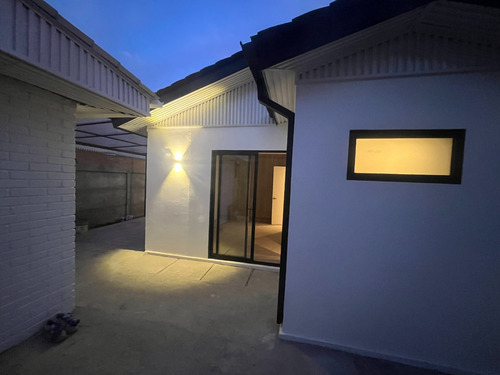 Maravillosa Casa Recién Remodelada, Finas Terminaciones.