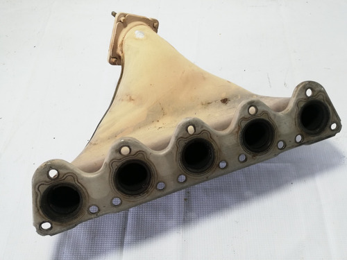 Múltiple De Escape De Vw Bora Mod. 05-10 2.5 Autom Original (Usado)